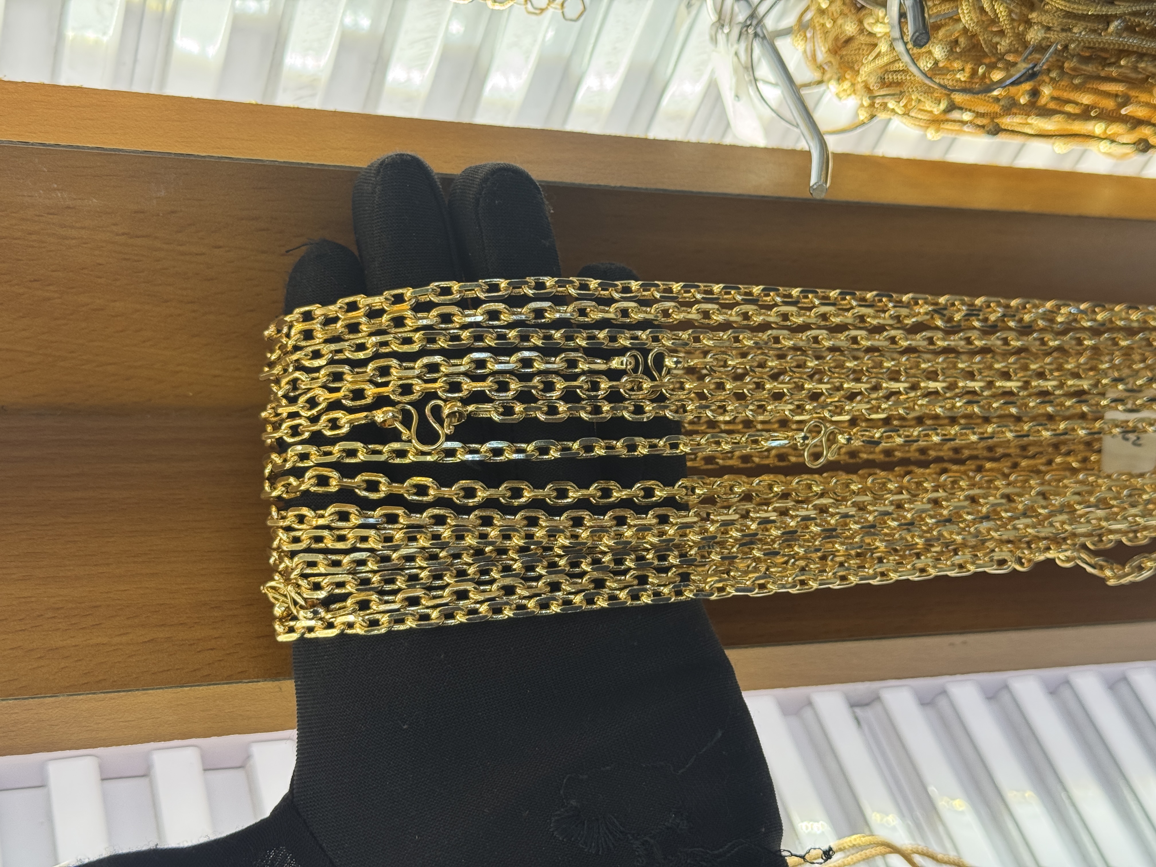  CHAIN 8p  